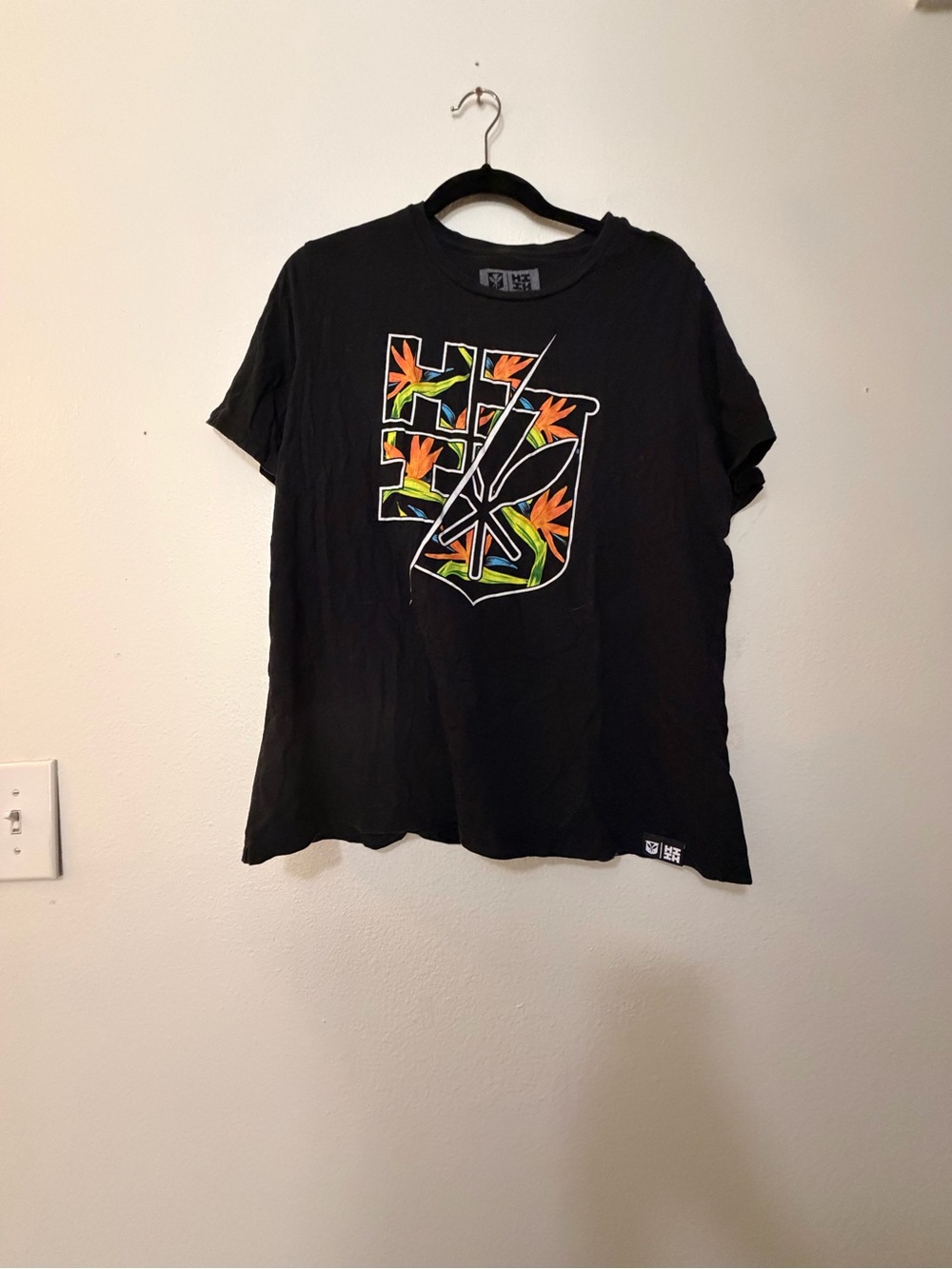 HI Finest Hawaii x The People’s Brand Black Graphic T-Shirt XL